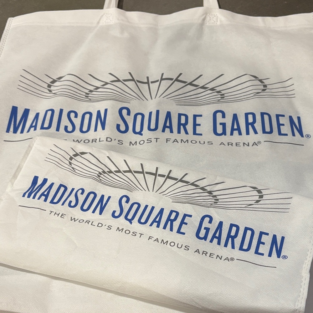 Madison Square Garden White Shopping Bags (2 bags 2 diff sizes)